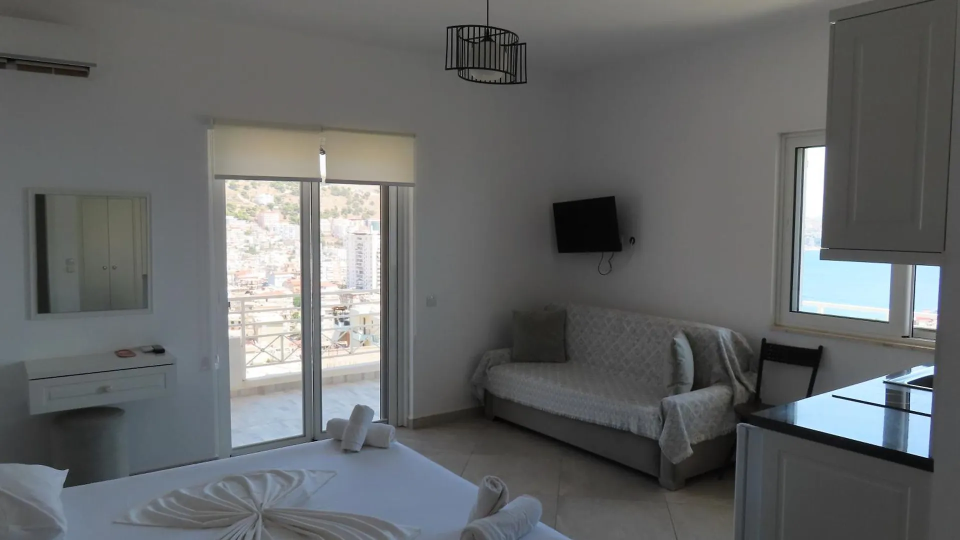 Mariana Apartments Sarande