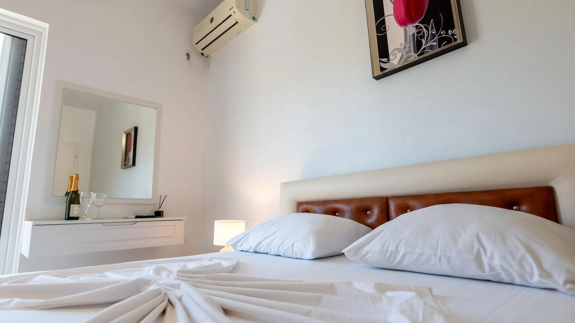 Mariana Apartments Sarande Albania