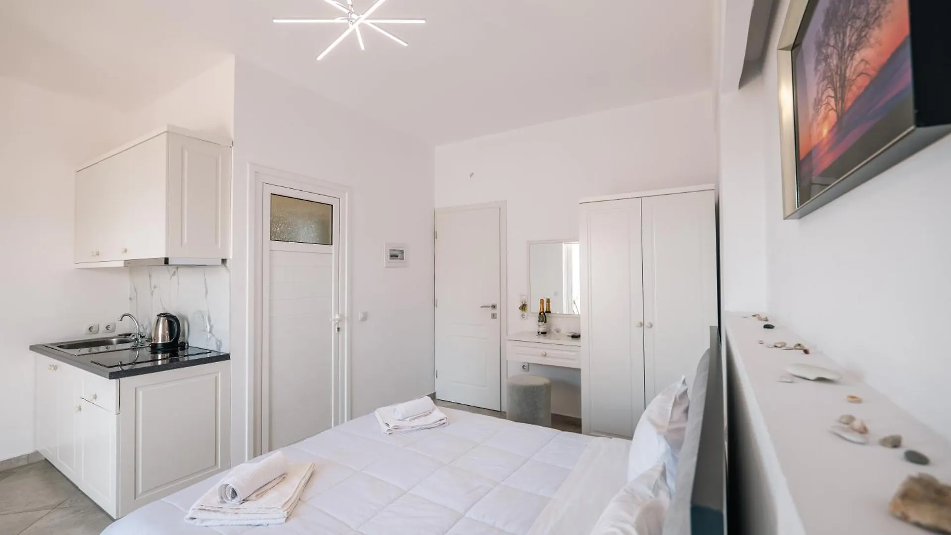 Mariana Apartments Sarande