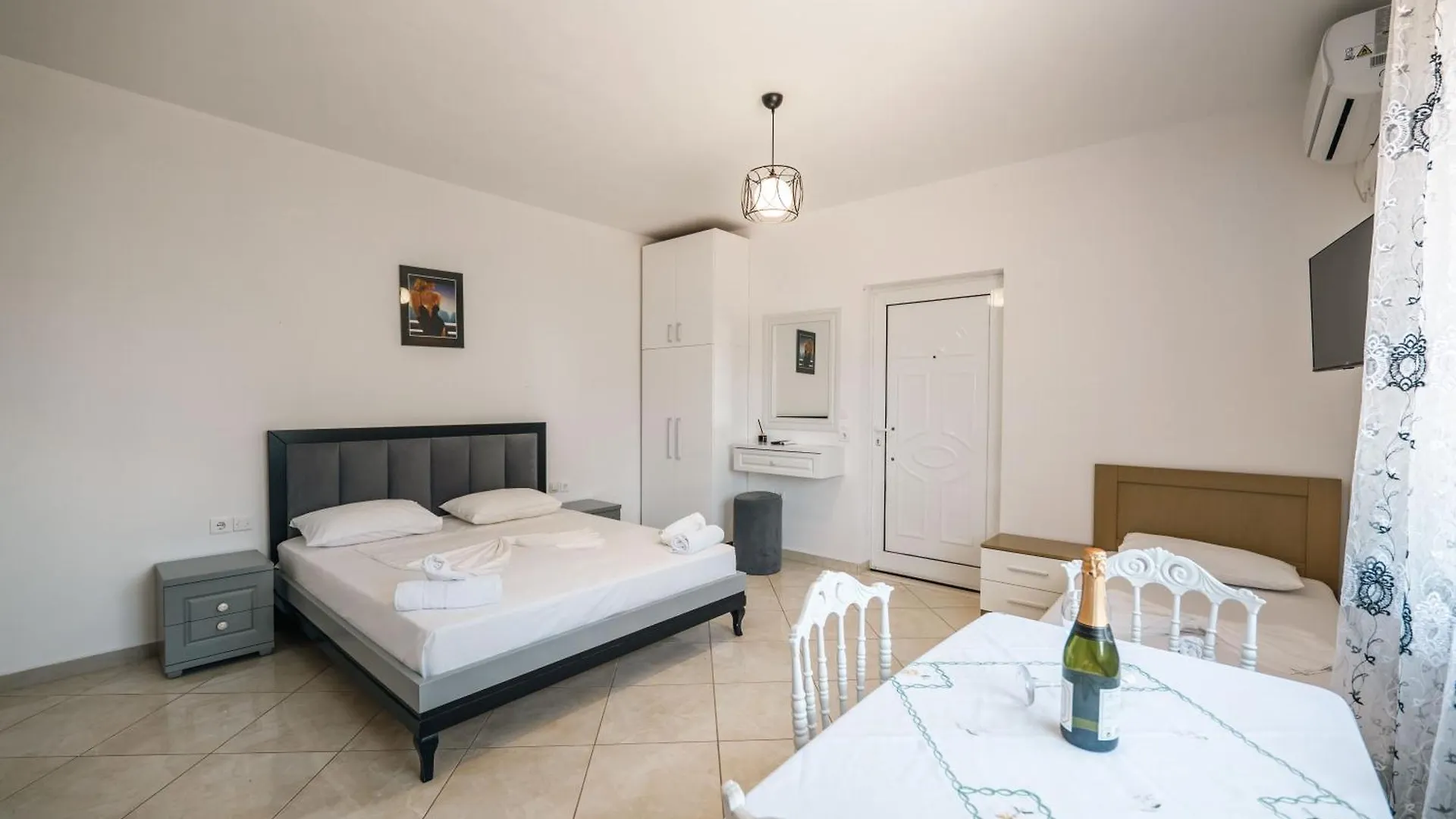 Mariana Apartments Sarande 0*,  Albania