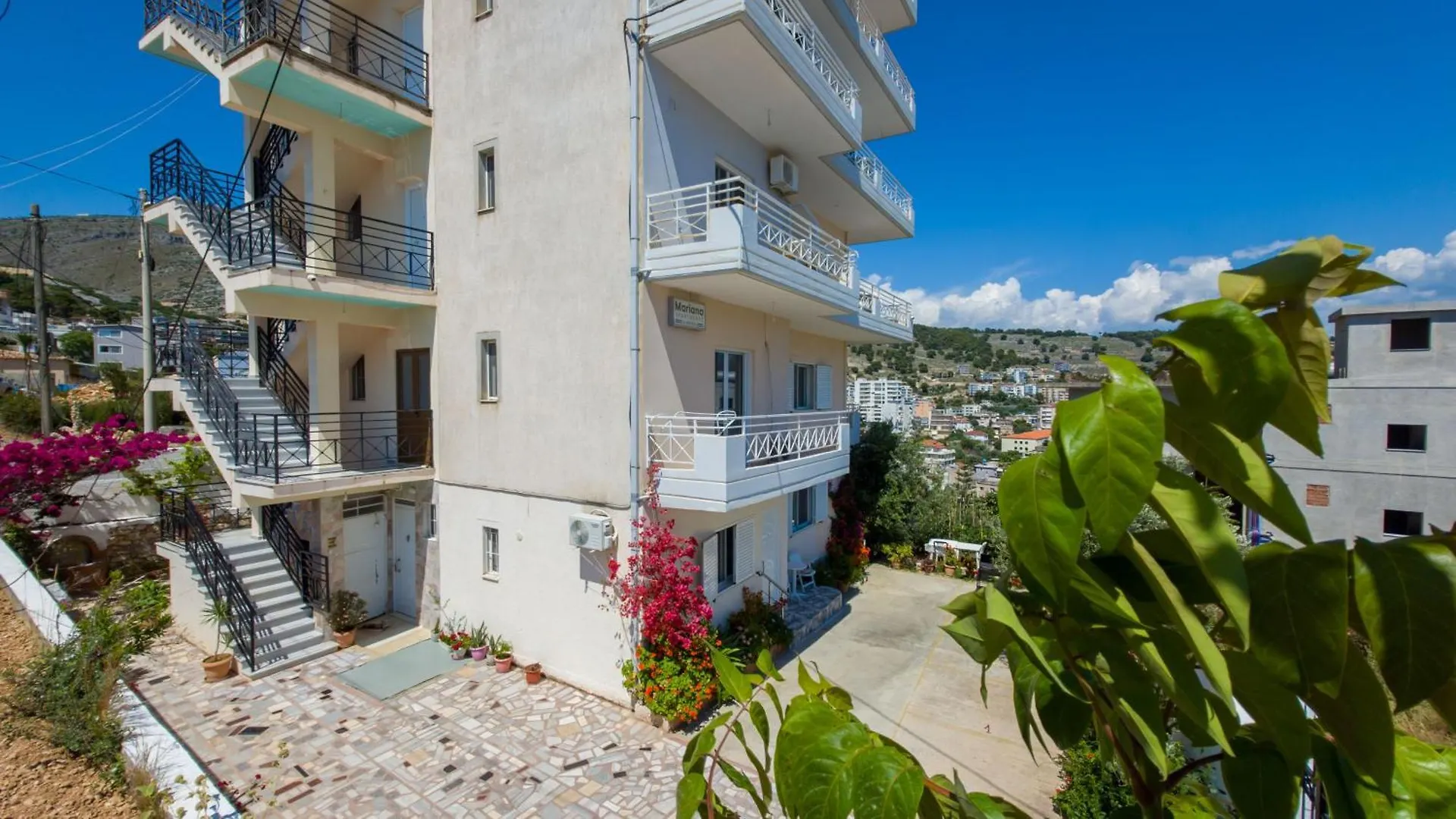 Mariana Apartments Sarande