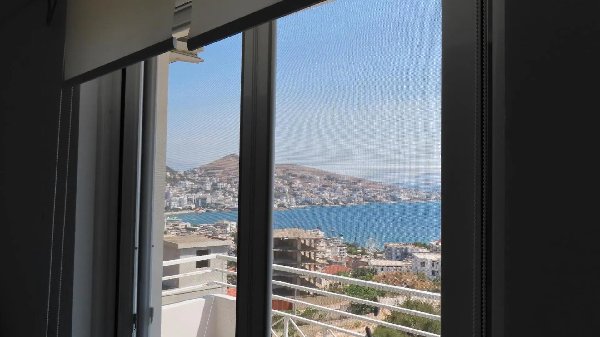Mariana Apartments Saranda 0*,
