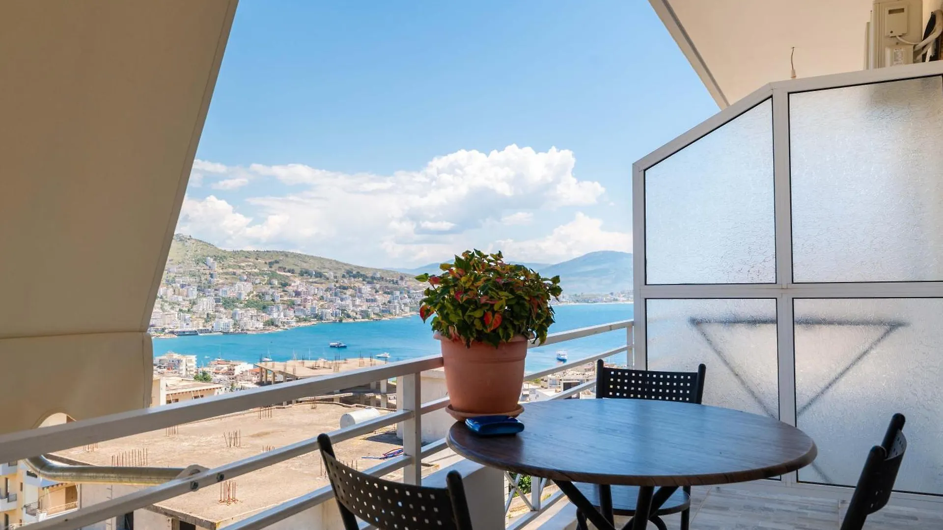 Mariana Apartments Sarandë 0*,  Albânia