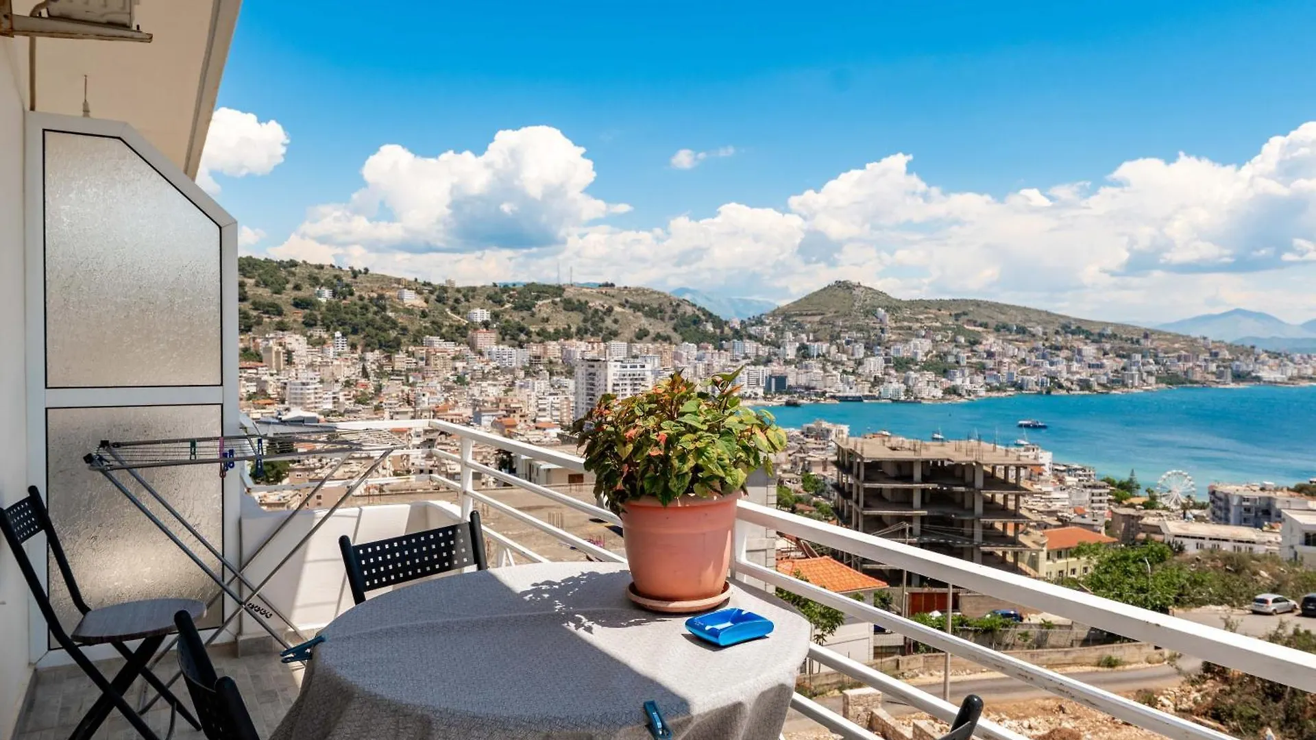 Mariana Apartments Sarandë 0*,